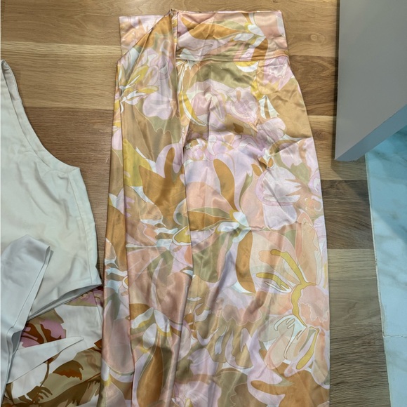 Baiia Mallorca Wrap One Piece (good) & Isla Skirt Bermuda (NWOT) - Picture 6 of 8
